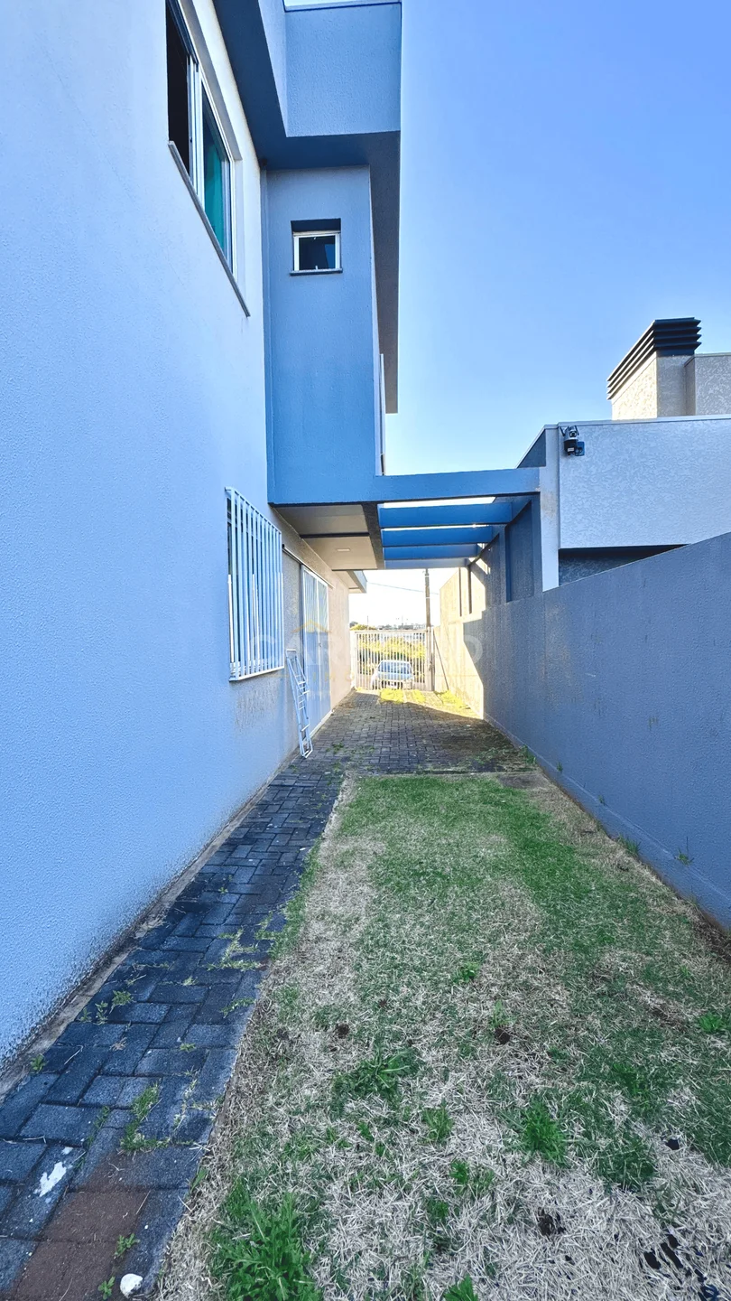 Garagem do imóvel SOBRADO A VENDA I BAIRRO CRISTO REI
