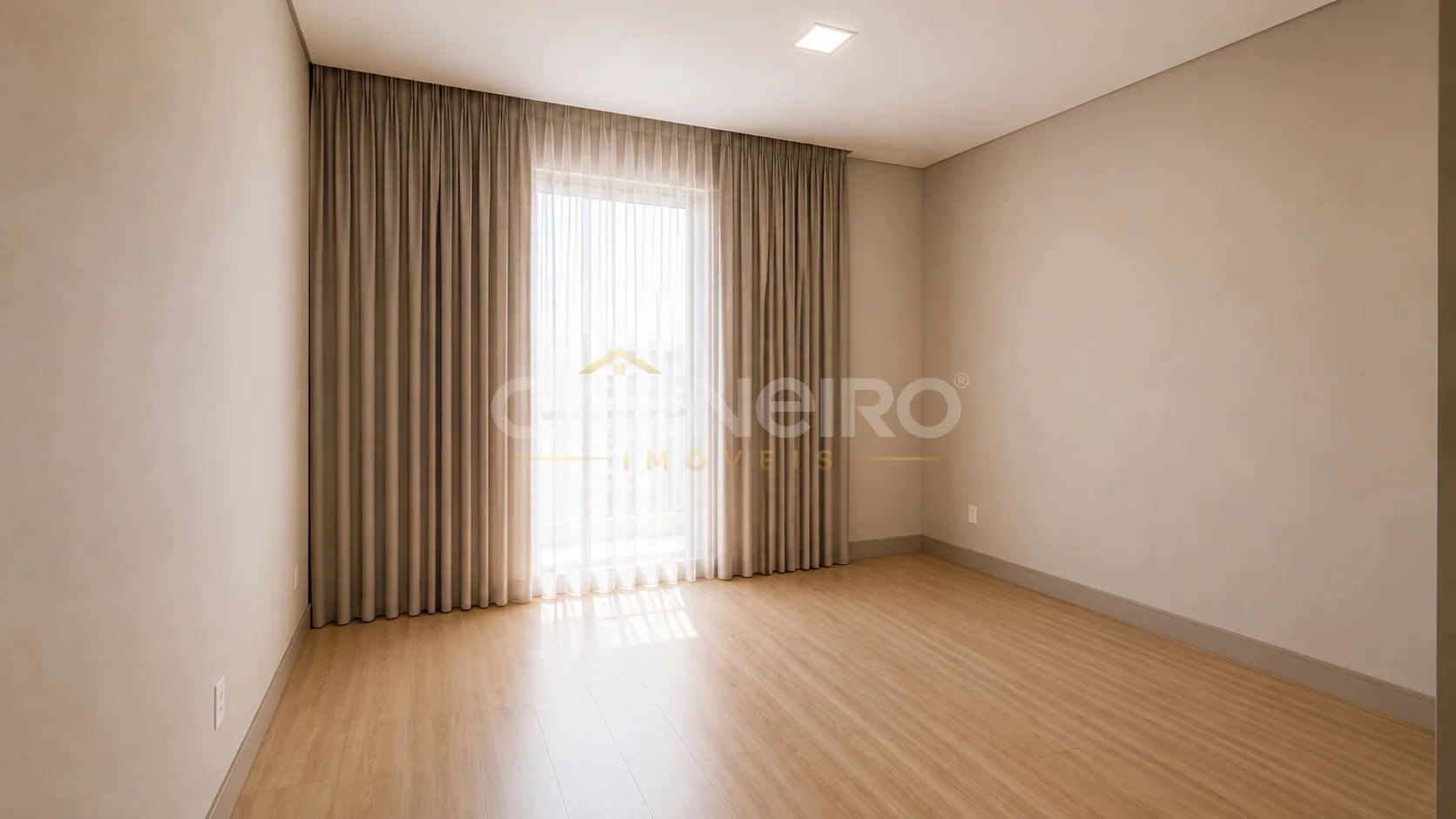 Suite do imóvel APARTAMENTO ED. MONTESE I CENTRO