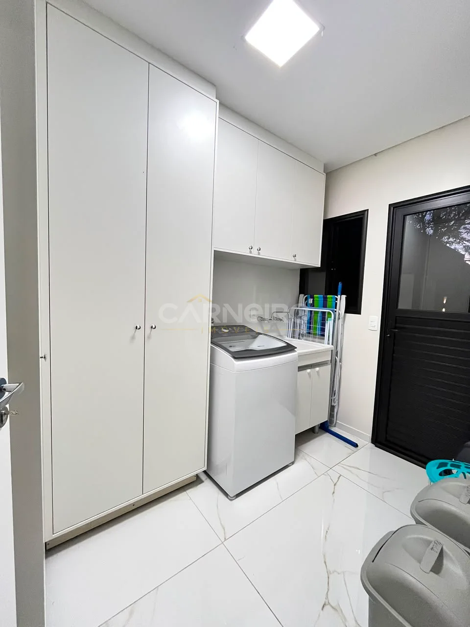 Area de Serviço do imóvel CASA A VENDA BAIRRO FRARON