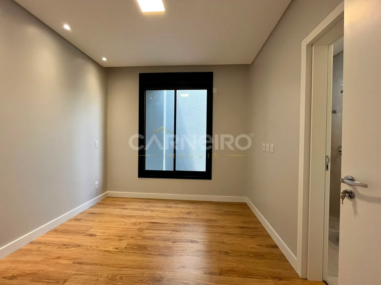 Suite 2 do imóvel CASA A VENDA BAIRRO MENINO DEUS