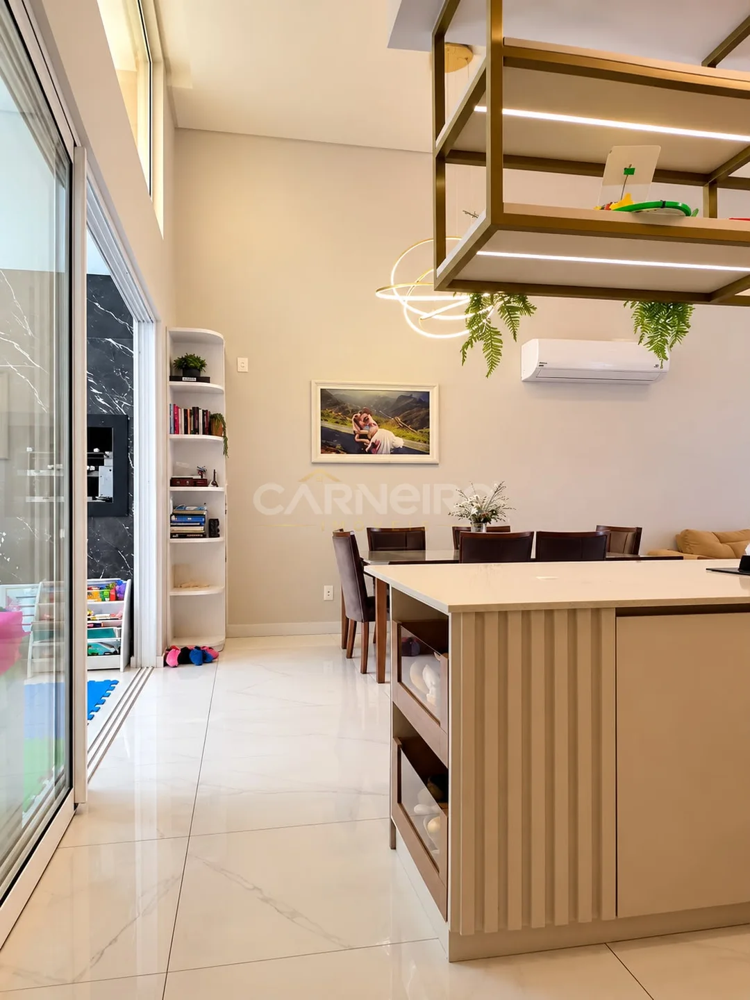 Sala de Jantar do imóvel Casa Térrea de Alto Padrão à Venda | Parque do Som